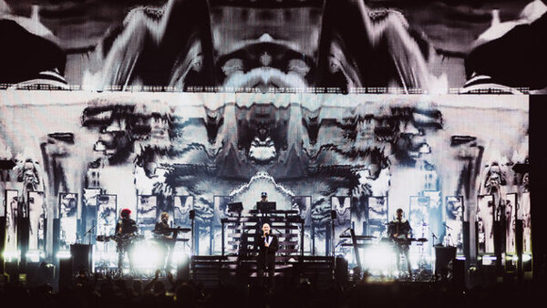 PET SHOP BOYS DREAMWORLD: THE GREATEST HITS LIVE AT THE ROYAL ARENA COPENHAGEN