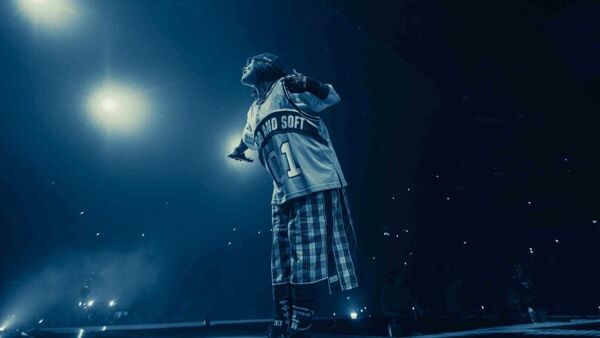 Billie Eilish – Hit Me Hard and Soft: The Tour
